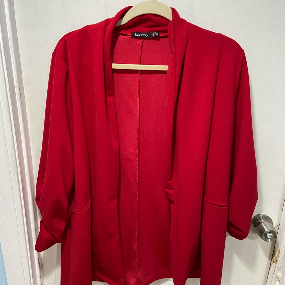 ‼️Red BOOHOO Blazer‼️